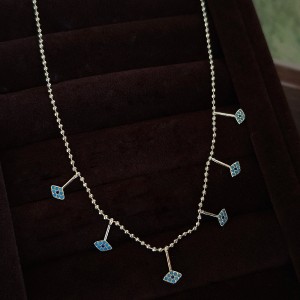 گردنبند آویز چشم آبی