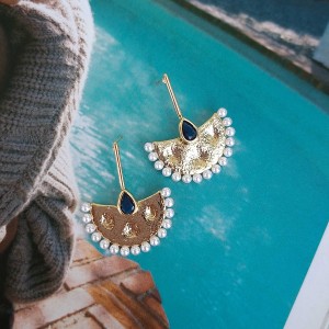 گوشواره بادبزنی اشک سورمه‌ای