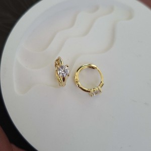 جواهرات مینیمال کلاسیک