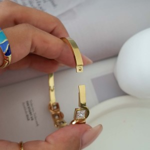 دستبند بنگل میکس کات نگین های  رنگی استیل *