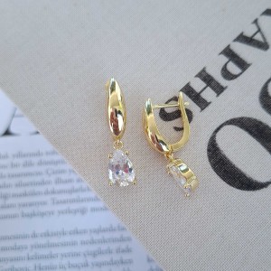 گوشواره آویز نگین اشک