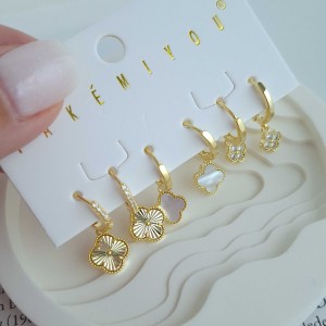 گوشواره حلقه‌ای آویزدار
