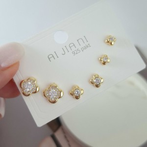 گوشواره پک شش عددی گل ونکلیف نگین درشت
