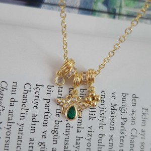 گردنبند آویز زنبور