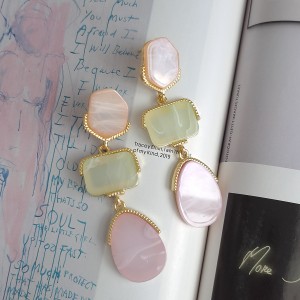 گوشواره طرح زارا