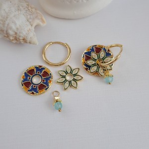 گوشواره واشری رنگی با آویز سنگ آبی