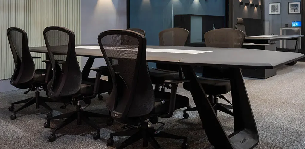 انتخاب صندلی کنفرانس: راهنمای جامع برای خرید بهترین صندلی