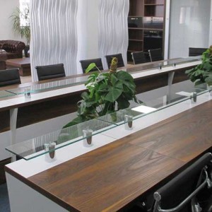 تاثیر صندلی های اتاق جلسه بر تصمیم‌گیری‌های مهم و فرهنگ سازمانی