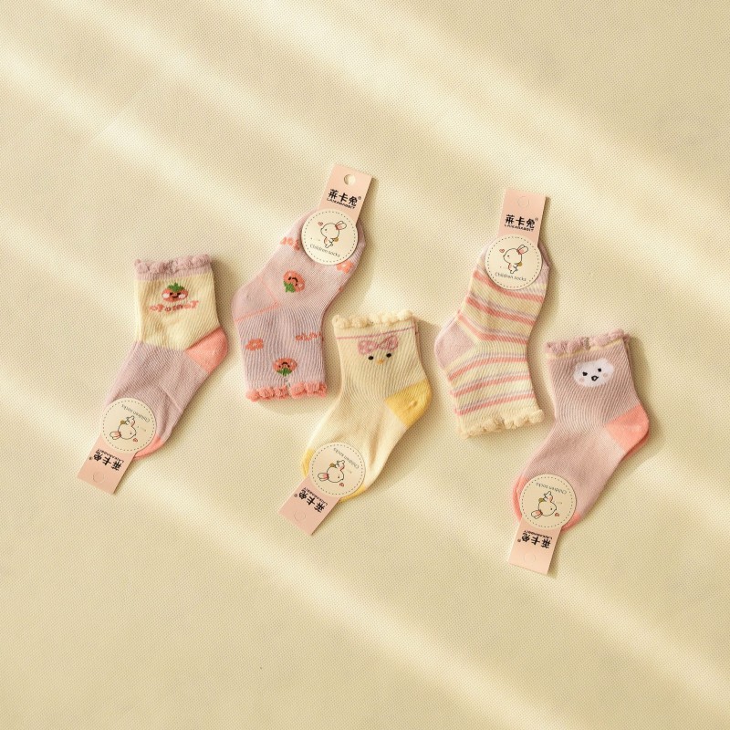 جوراب دخترونه