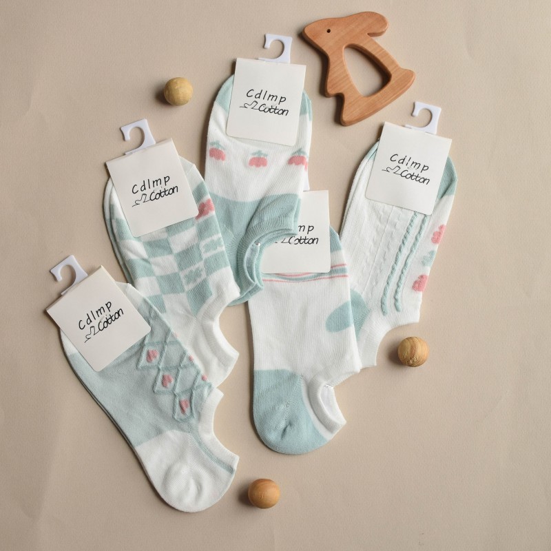 جوراب دخترونه