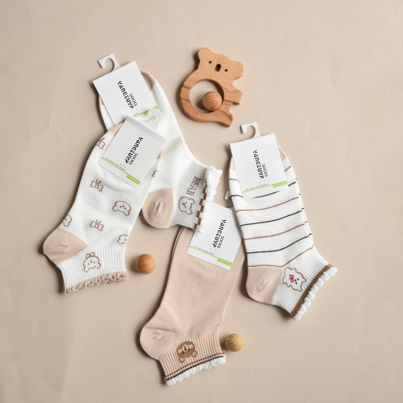 جوراب دخترونه