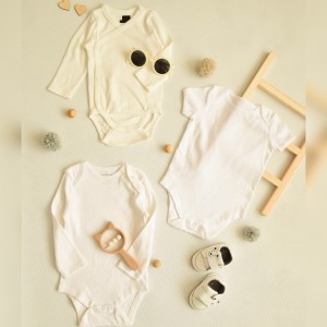 بادی سفید ساده