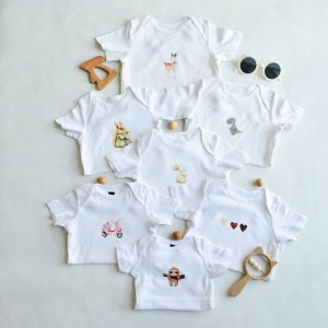 بادی سفید طرح‌دار