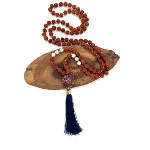 رودراکشا 108 عددی گره دار با سنگ آکوامارین و پلاک تبتی