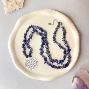 گردنبند لاجورد نامنظم با گل زندگی نقره ای