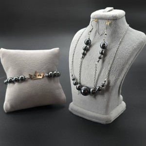 ست گردنبند و گوشواره و دستبند حدید