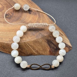 دستبند  سنگ مون استون و پلاک بینهایت