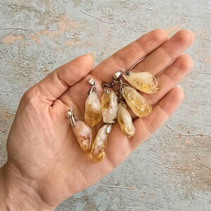 آویز سیترین تامبل