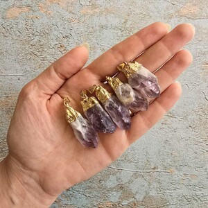 آویز کوارتز بنفش(آمیتیست)راف زرکوب