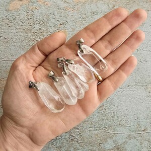 آویز کریستال کوارتز دفرمه