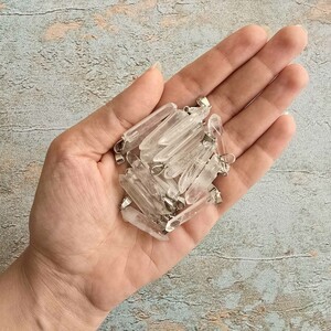 آویز کریستال کوارتز راف