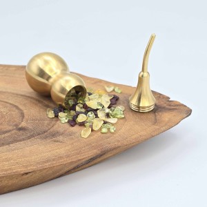 کدو قلیانی برنجی 5/5 سانت با سنگ سیترین، زبرجد و گارنت