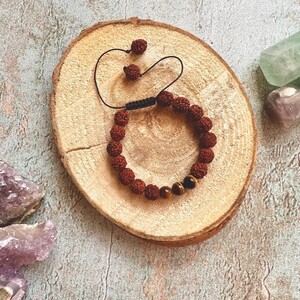 دستبند رودراکشا و چشم ببر