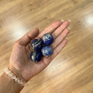 لاجورد افغان گوی