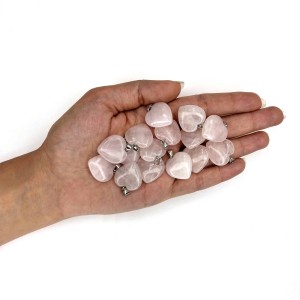 آویز قلبی کوارتز صورتی