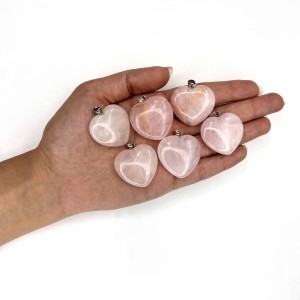 آویز قلبی کوارتز صورتی