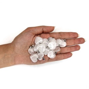 آویز کریستال کوارتز قلبی