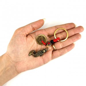 جاکلیدی 5 سکه برنجی با ماهی