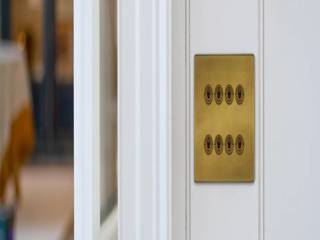 کلید و پریز لوکس و لاکچری در قزوین