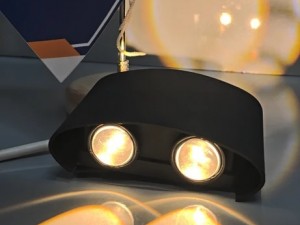 چراغ دیواری دکوراتیو ۴ لامپ قطاری واترپروف ۲ طرفه ۴وات