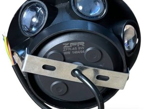 چراغ دیواری زد اف ار ۶ وات دکوراتیو سفینه‌ای نور آفتابی