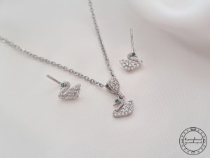 نیم ست دریاچه قو