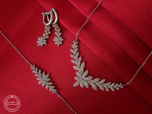 نیم ست یارا