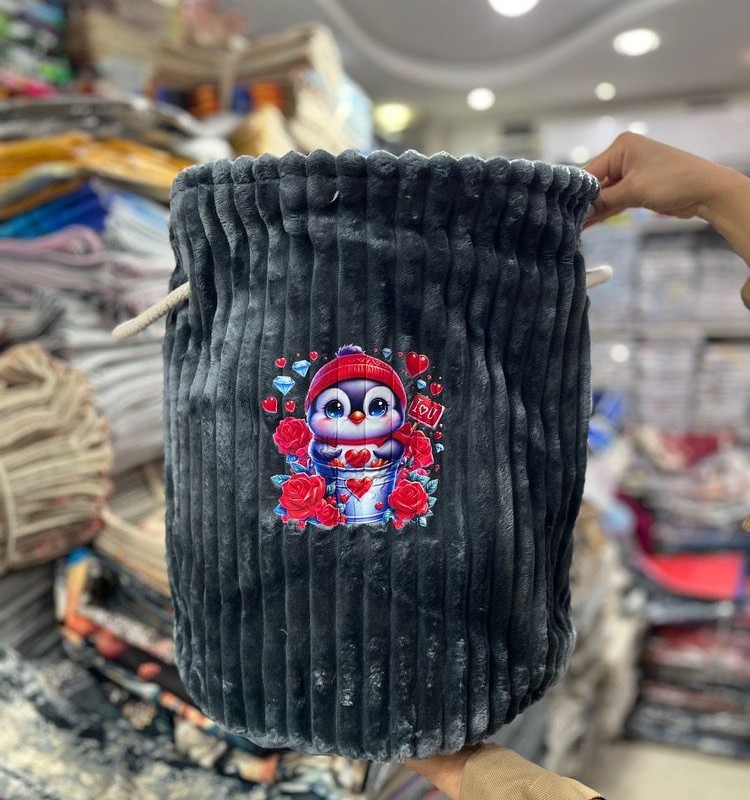 باکس لباس و اسباب بازی (قیمت 550.000)