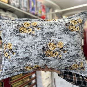 روبالشتی نخی(طرح کلاسیک گل زرد)