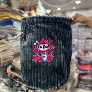 باکس لباس و اسباب بازی (قیمت 550.000)