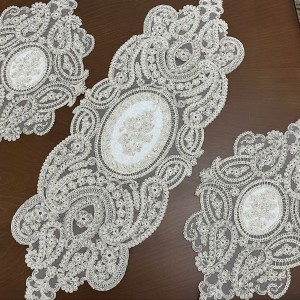 رومیزی دانتل ترک رنگ شیری