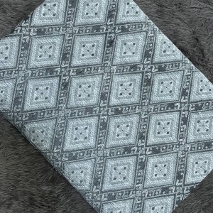 روفرشی مخمل  شانل طرح لوزی