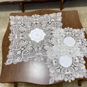 رومیزی دانتل مربع(سه تیکه)شیری