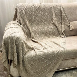 شال مبل دیانا نخ اکرولیک (کاپوچینو)