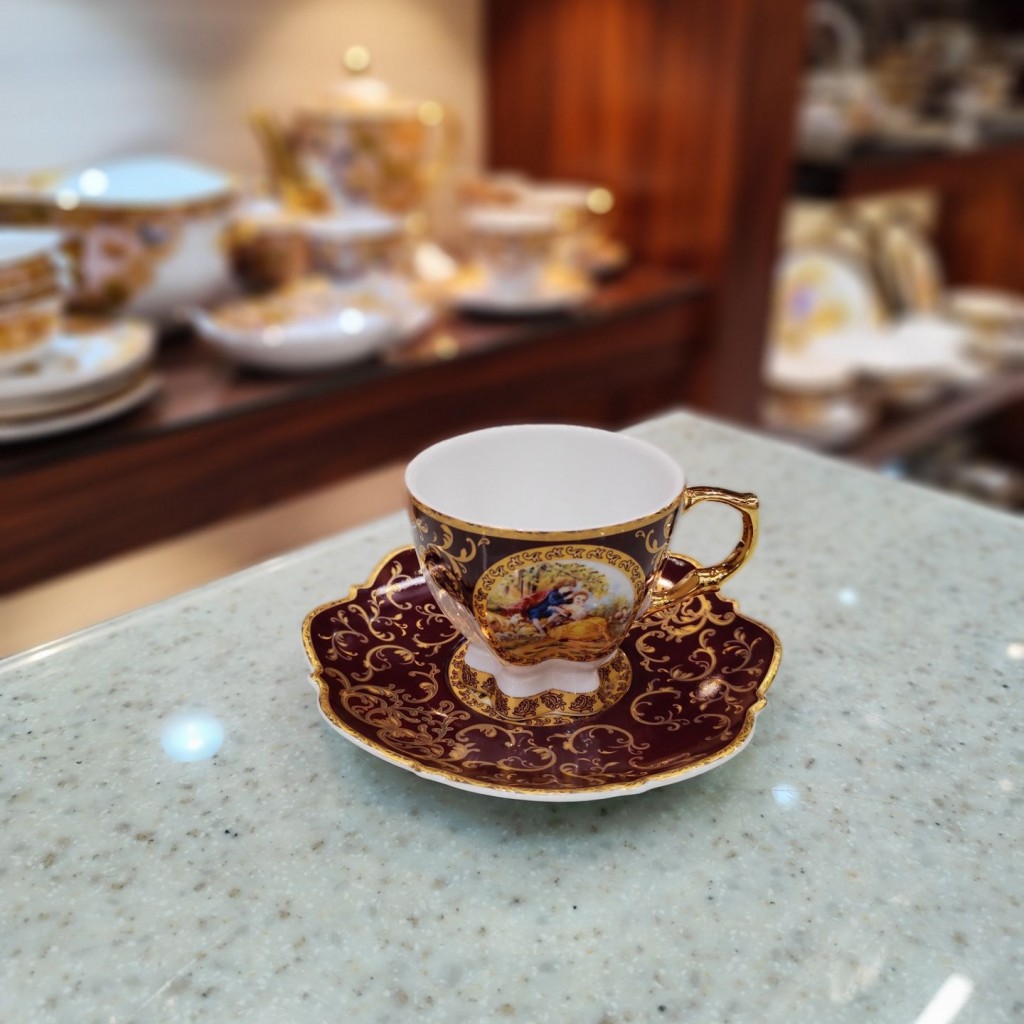 فنجان و نعلبکی چایخوری لیلی مجنون زرشکی6069