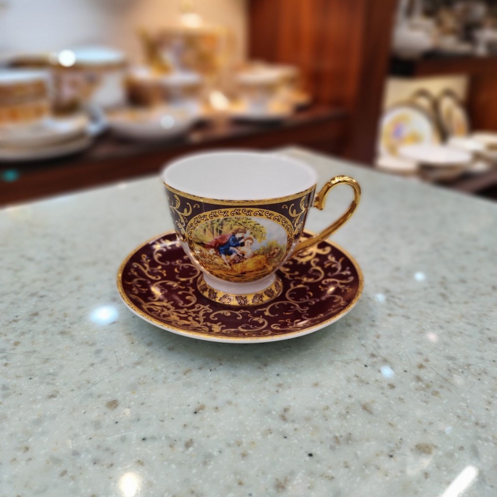 فنجان نعلبکی چایخوری لیلی مجنون زرشکی 6049