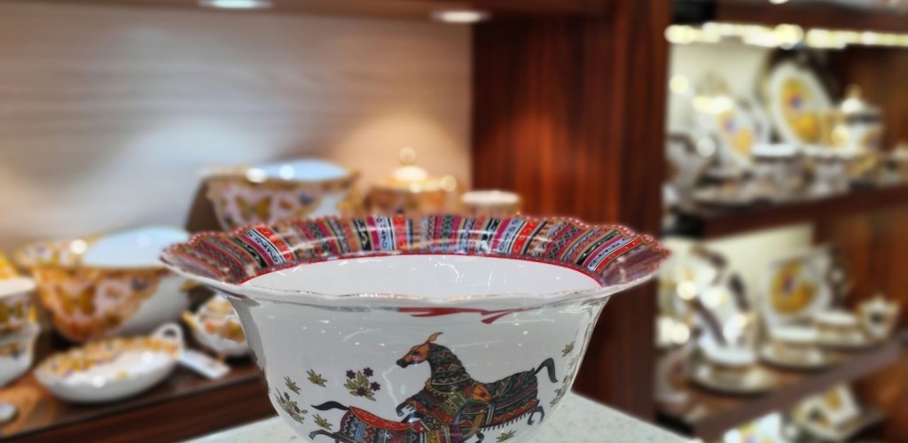 خرید میوه خوری پایه دار چینی