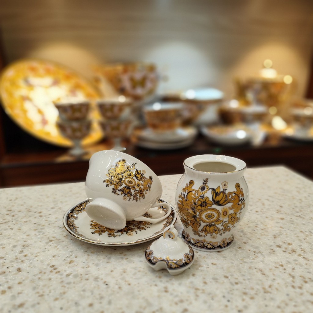 ست چای  خوری و قندان زینک 8083