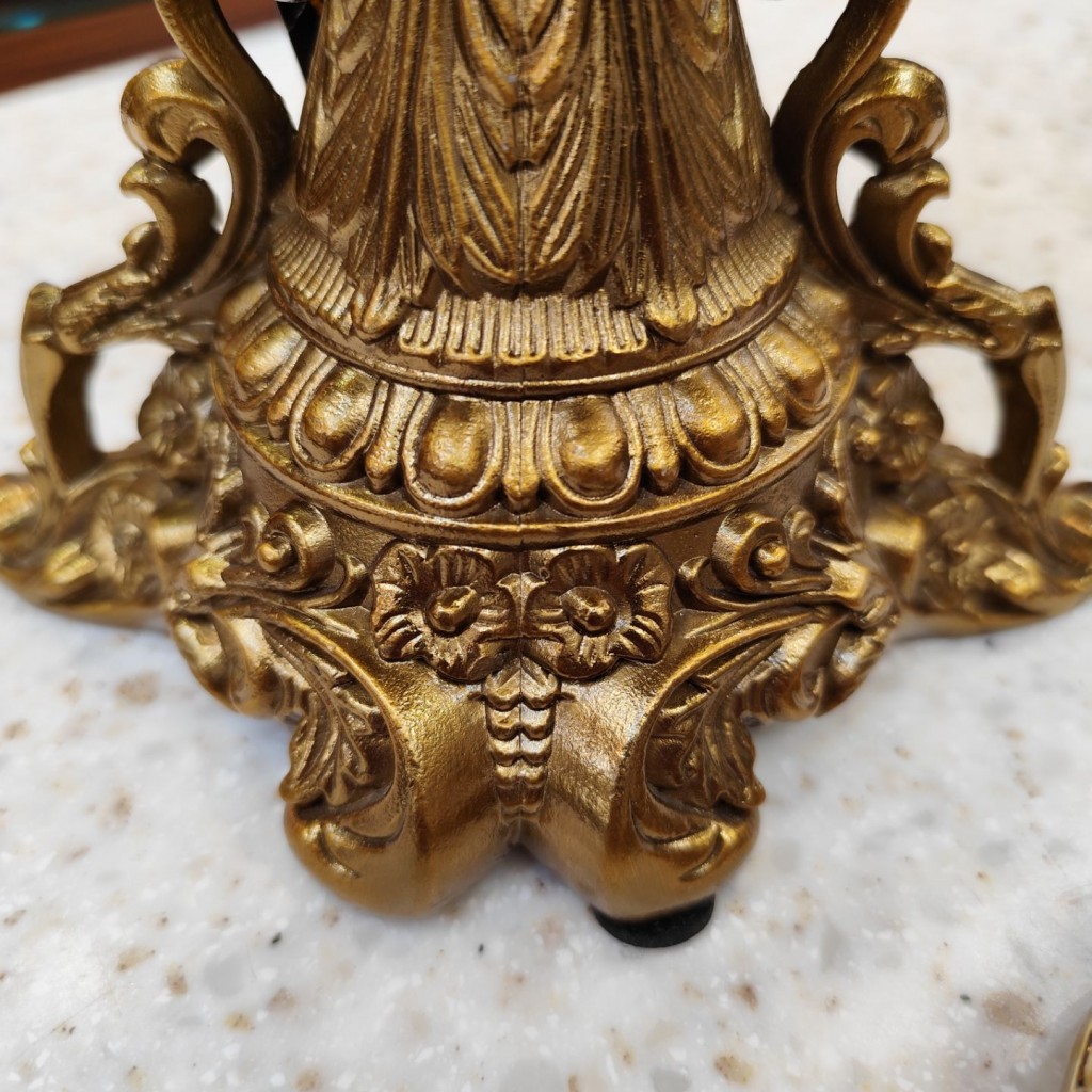 شکلات خوری درب دار گردپایدارزینک 8055