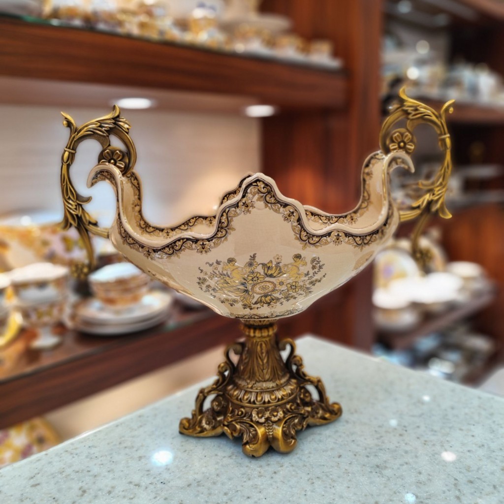 کشکول پایه دار متوسط زینک8068